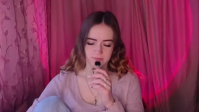 Snapshot of Illa_May chatting on 01-15-26, 06:39 Illa May online show from 01-15-26, 06:39