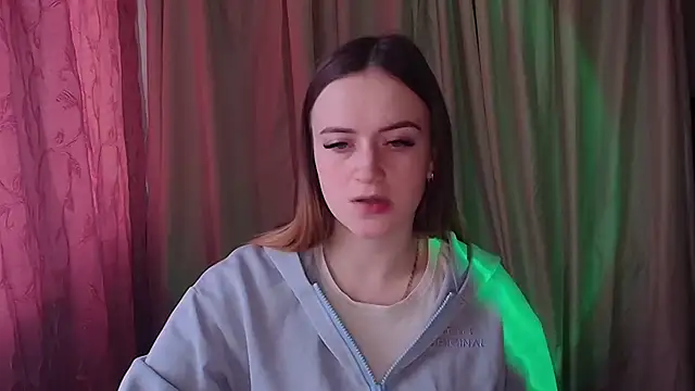 Illa May online show from 02-05-26, 08:32