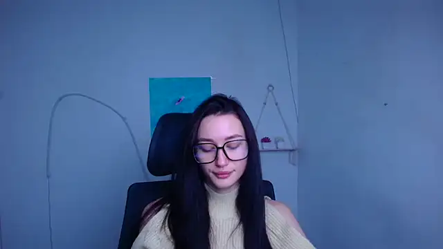 Stella XO online show from 12-16-25, 06:28