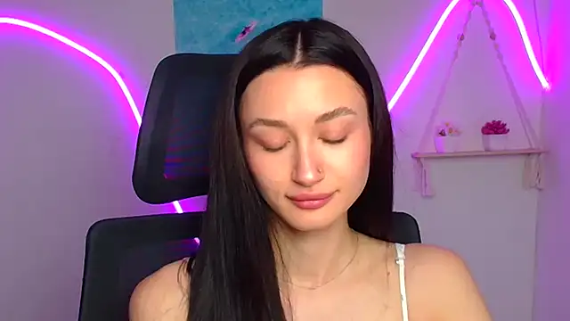Stella XO online show from 05-06-26, 05:33