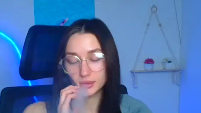 Stella XO online show from 02-20-26, 06:48