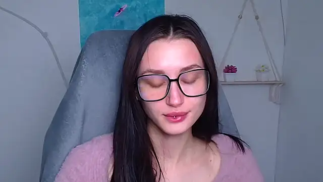 Stella XO online show from 02-05-26, 06:42