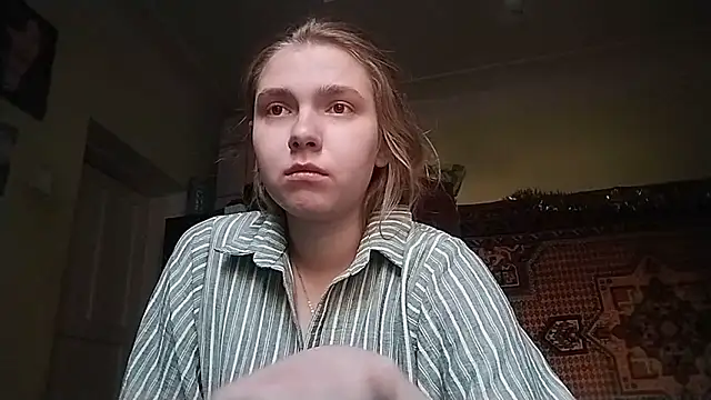 KikiBang online show from 12-19-25, 10:28