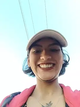 Zoe addiction online show from 11-25-25, 12:38