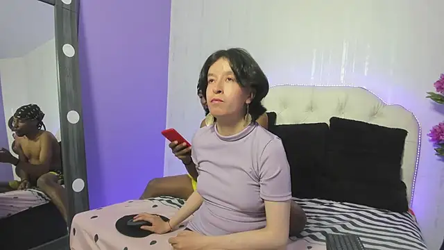 CoralAndOcean  online show from 12-16-25, 06:01