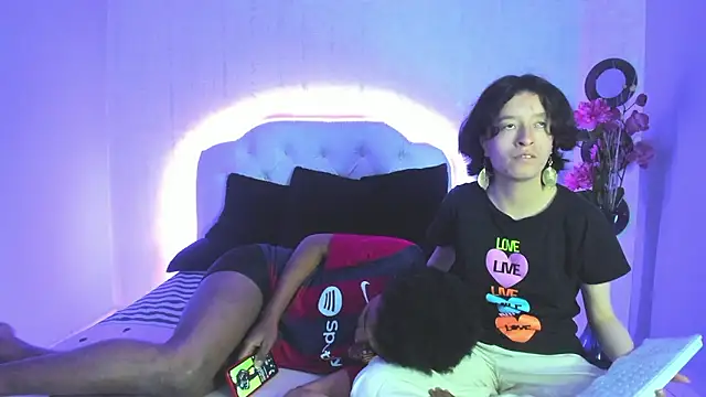 CoralAndOcean  online show from 01-13-26, 05:50