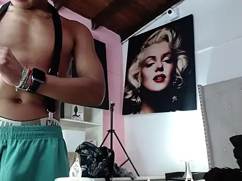 crissex3 online show from 02-16-26, 02:16