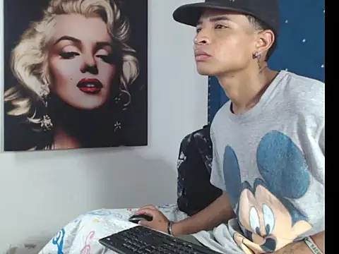 crissex3 online show from 03-19-26, 12:27