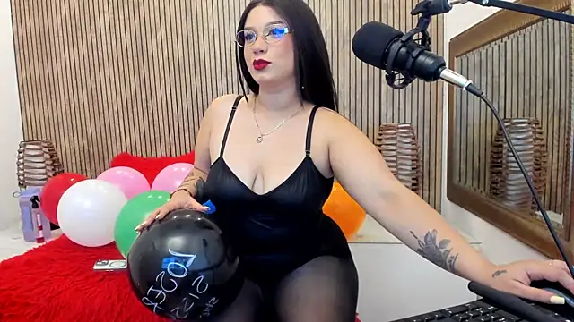 MillyHotsoon online show from 05-09-26, 03:32
