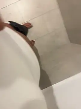 Maia0823 online show from 11-21-25, 04:44