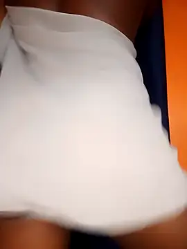 Snapshot of AngelaGraceY chatting on 01-10-26, 04:24 AngelaGraceY online show from 01-10-26, 04:24