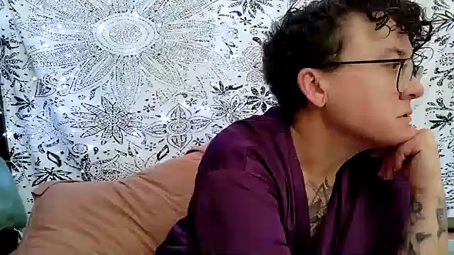 sareberr420 online show from 02-01-26, 02:59