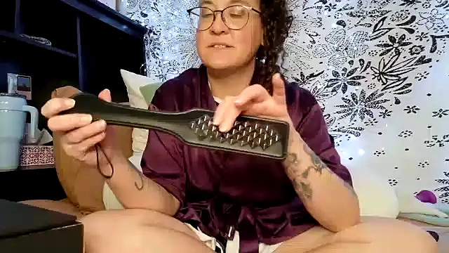 Snapshot of sareberr420 chatting on 04-19-26, 02:29 sareberr420 online show from 04-19-26, 02:29