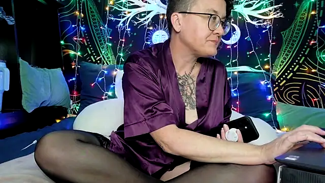 sareberr420 online show from 07-21-26, 02:18