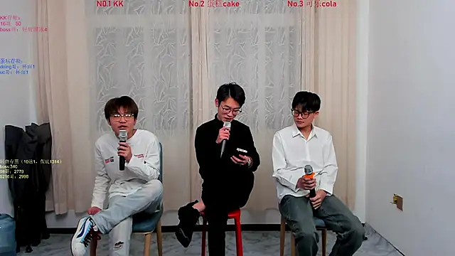 Snapshot of Delicious-boys-001 chatting on 11-21-25, 10:03 Delicious-boys-001 online show from 11-21-25, 10:03