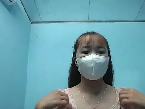 LinhChi09 online show from 06-11-26, 07:27