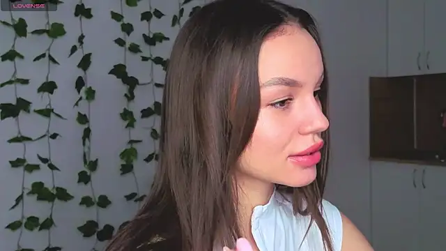 Tiffany Sweetie online show from 04-15-26, 12:42