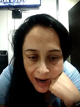 danielita1414 online show from 01-12-26, 01:12