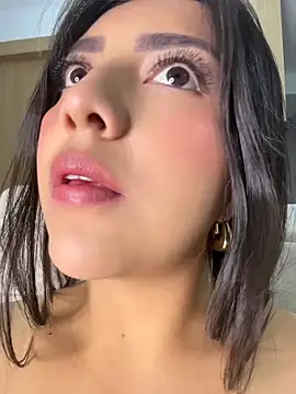 Snapshot of Sammyy_torres chatting on 04-17-26, 04:59 Sammyy torres online show from 04-17-26, 04:59