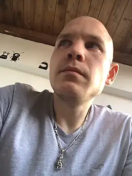 Spielzeugtwink online show from 05-30-26, 04:12