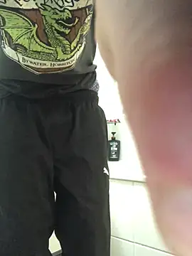 Spielzeugtwink online show from 03-18-26, 07:26