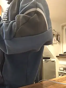 Spielzeugtwink online show from 03-04-26, 10:06