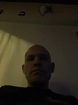 Spielzeugtwink online show from 05-31-26, 08:31