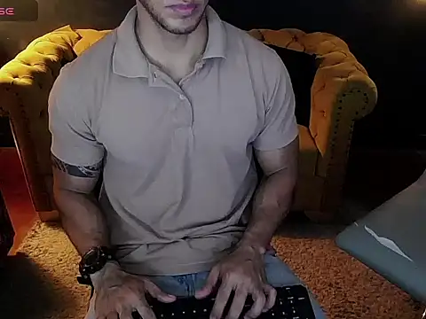 Snapshot of tayler_luke chatting on 12-05-25, 01:16 tayler luke online show from 12-05-25, 01:16