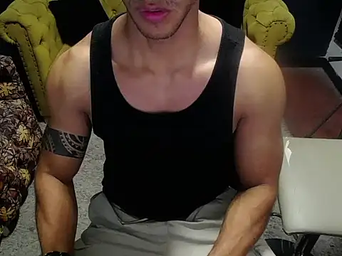 Snapshot of tayler_luke chatting on 12-20-25, 01:08 tayler luke online show from 12-20-25, 01:08