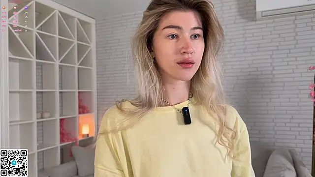KissYourTessa online show from 06-13-26, 02:20