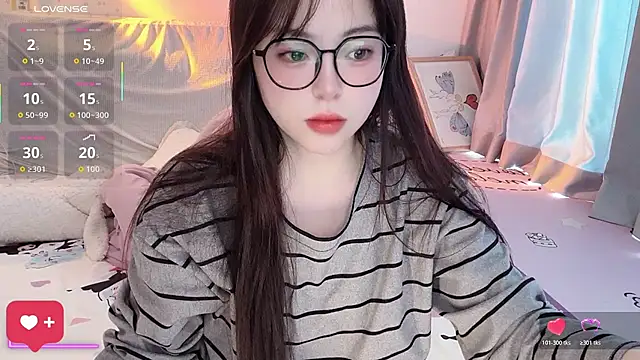 Snapshot of -Angela chatting on 12-02-25, 02:45 -Angela online show from 12-02-25, 02:45