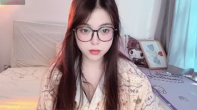 Snapshot of -Angela chatting on 12-16-25, 07:34 -Angela online show from 12-16-25, 07:34