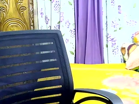 Natasha pihu online show from 04-14-26, 05:18