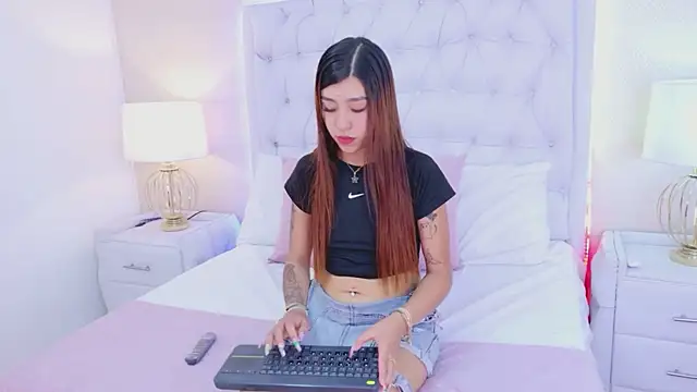 ViolettFrosst online show from 12-02-25, 07:26