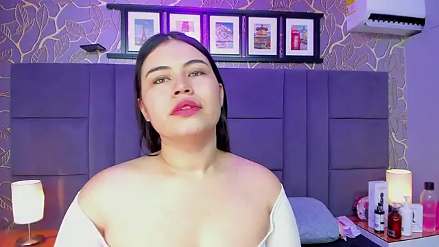 monserrat cutte online show from 12-20-25, 04:15