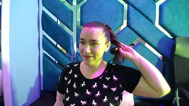 Carolaine Dh1 online show from 11-24-25, 01:11