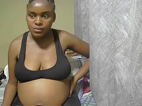 Snapshot of PregiiCaramellxx chatting on 11-20-25, 05:02 PregiiCaramellxx online show from 11-20-25, 05:02