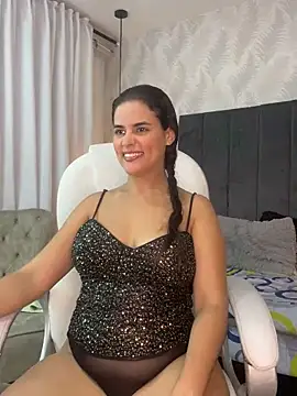 Aria Kitty online show from 11-21-25, 07:46