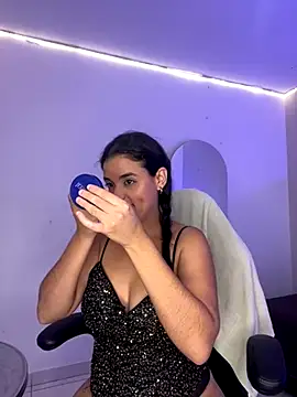 Aria Kitty online show from 12-18-25, 07:29