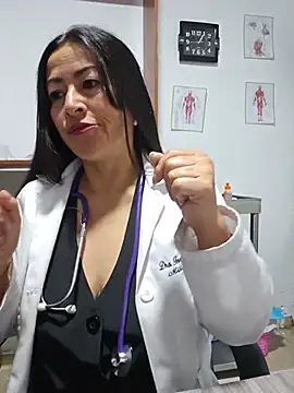 JustSamantha  online show from 06-12-26, 11:19