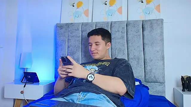 Ethan-Connor online show from 11-22-25, 08:51