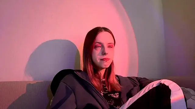 LulyClouds online show from 11-21-25, 09:08