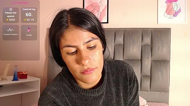 Aailyn-9 online show from 11-21-25, 12:53