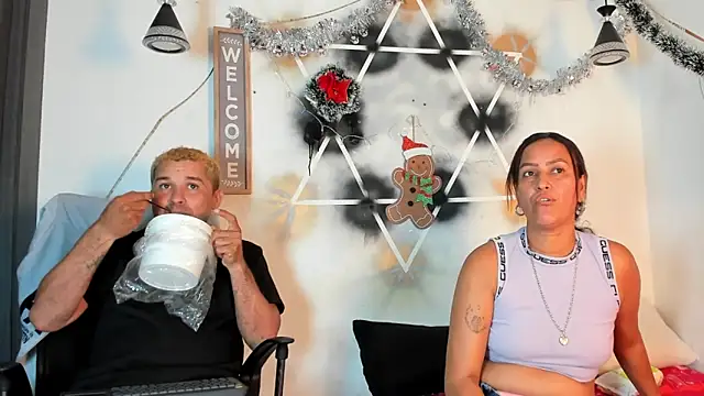 StephaniaAndRandy online show from 12-22-25, 01:33