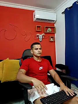 Snapshot of Niko_Hala chatting on 11-22-25, 07:24 Niko Hala online show from 11-22-25, 07:24