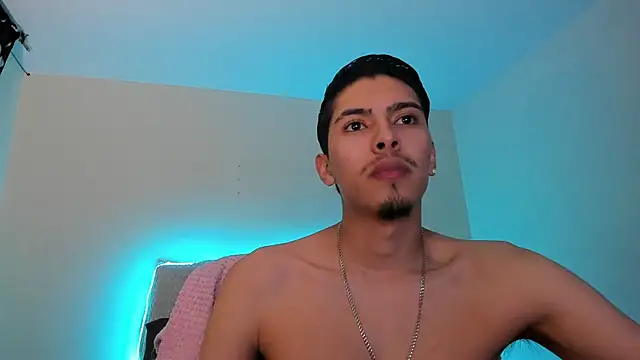 Snapshot of stanandrose_ chatting on 04-22-26, 03:46 stanandrose online show from 04-22-26, 03:46