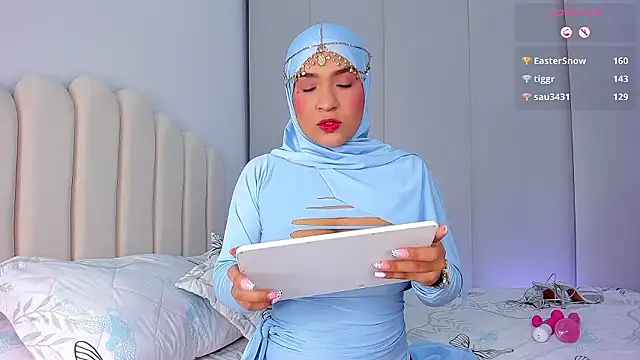 Amira-Zahra online show from 04-01-26, 10:05