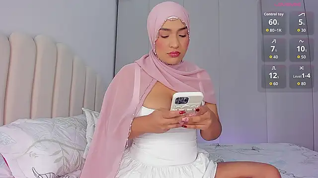 Amira-Zahra online show from 01-13-26, 10:30