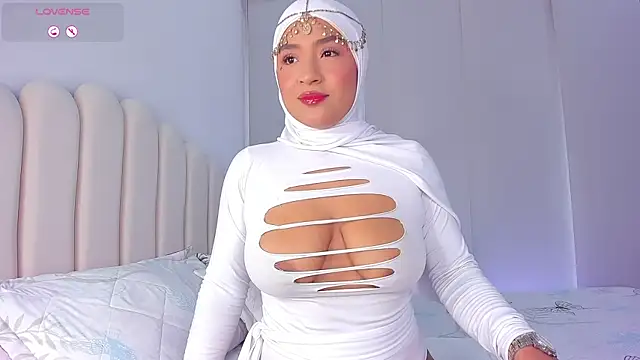 Amira-Zahra online show from 07-20-26, 10:12