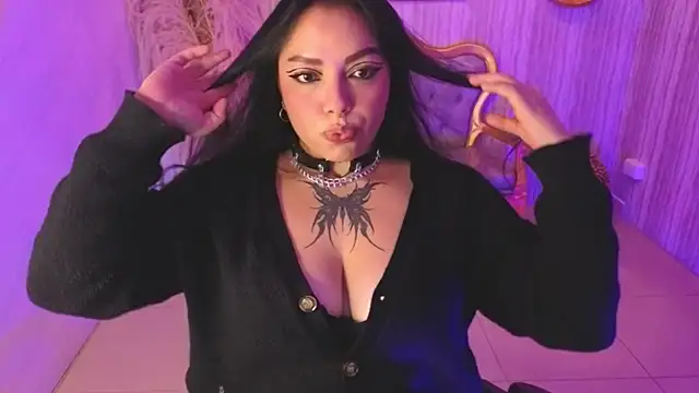 lexie s online show from 12-16-25, 08:13